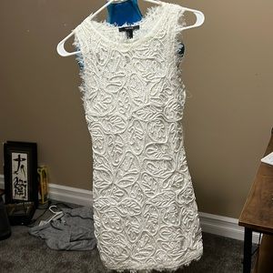 Forever 21 White lace mini dress sleeveless size small
